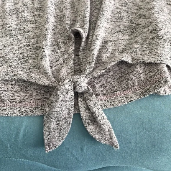 Womens blouse - Picture 4 of 5